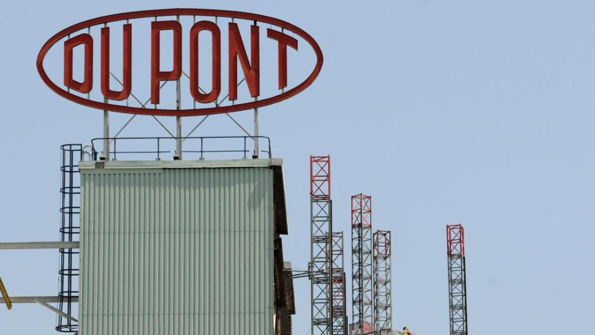Gemeentes zijn woedend over communicatie giflek Dupont en Chemours